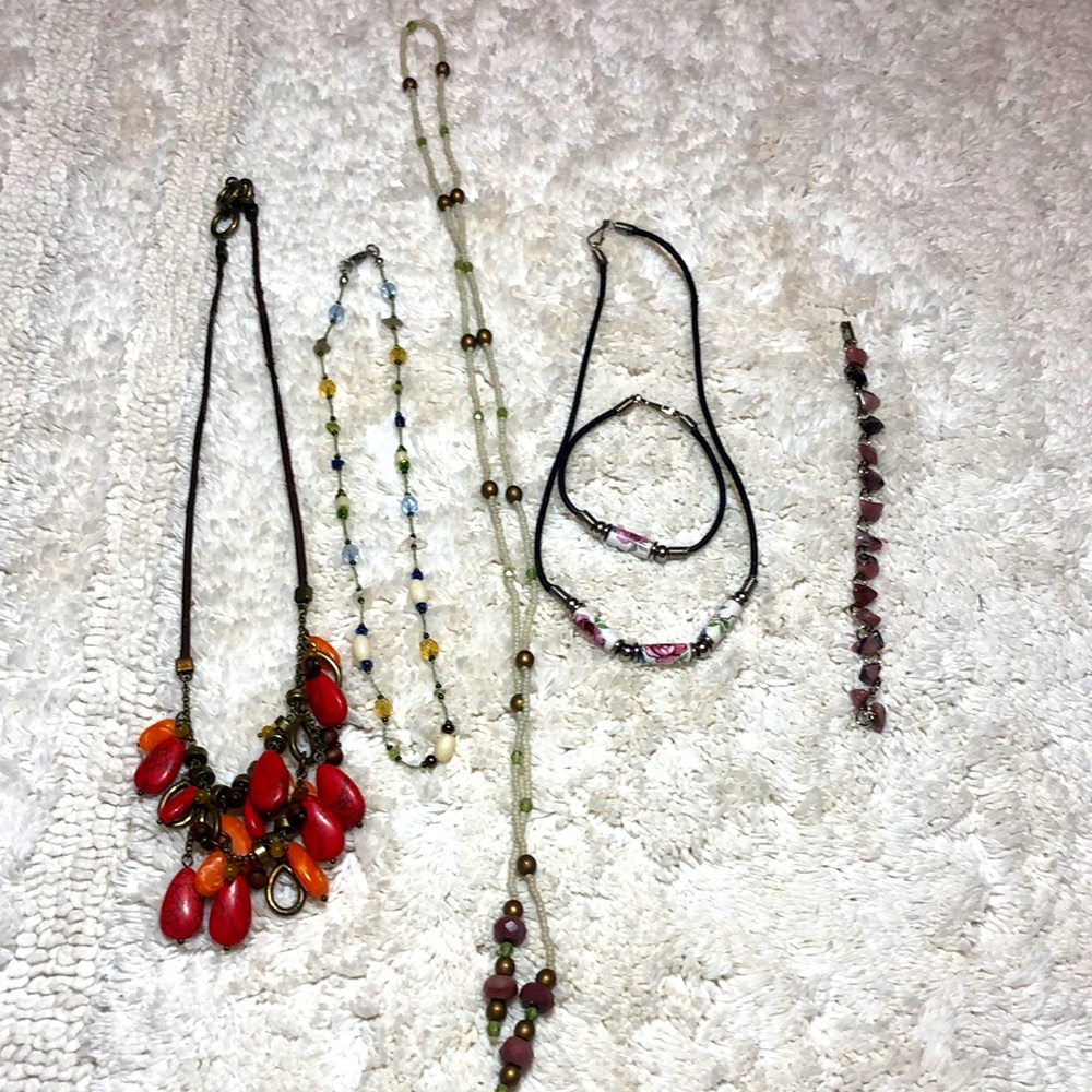 Beaded necklace/ bracelet lot